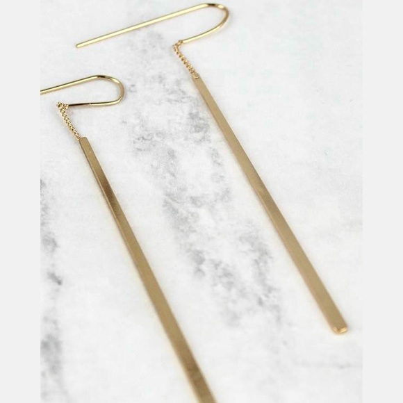 Jewelry - Goldtone Chain & Bar Earrings